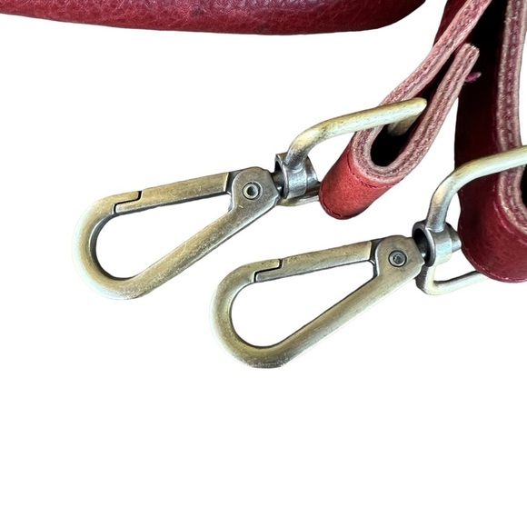 Le Vero Toro Red Leather Crossbody Bag Purse Multi-Compartmental GUC - Picture 12 of 14